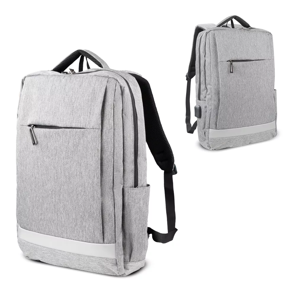 Mochila para Notebook em Poliéster 600D com USB